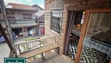 Family Room with Cityview | Street view