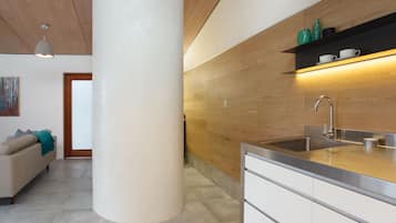 豪華開放式客房 | 高級寢具、舒適加層、熨斗/熨衣板、免費無線上網