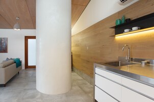 华丽开间 | 高档床上用品、加厚床垫、熨斗/熨衣板、免费 WiFi