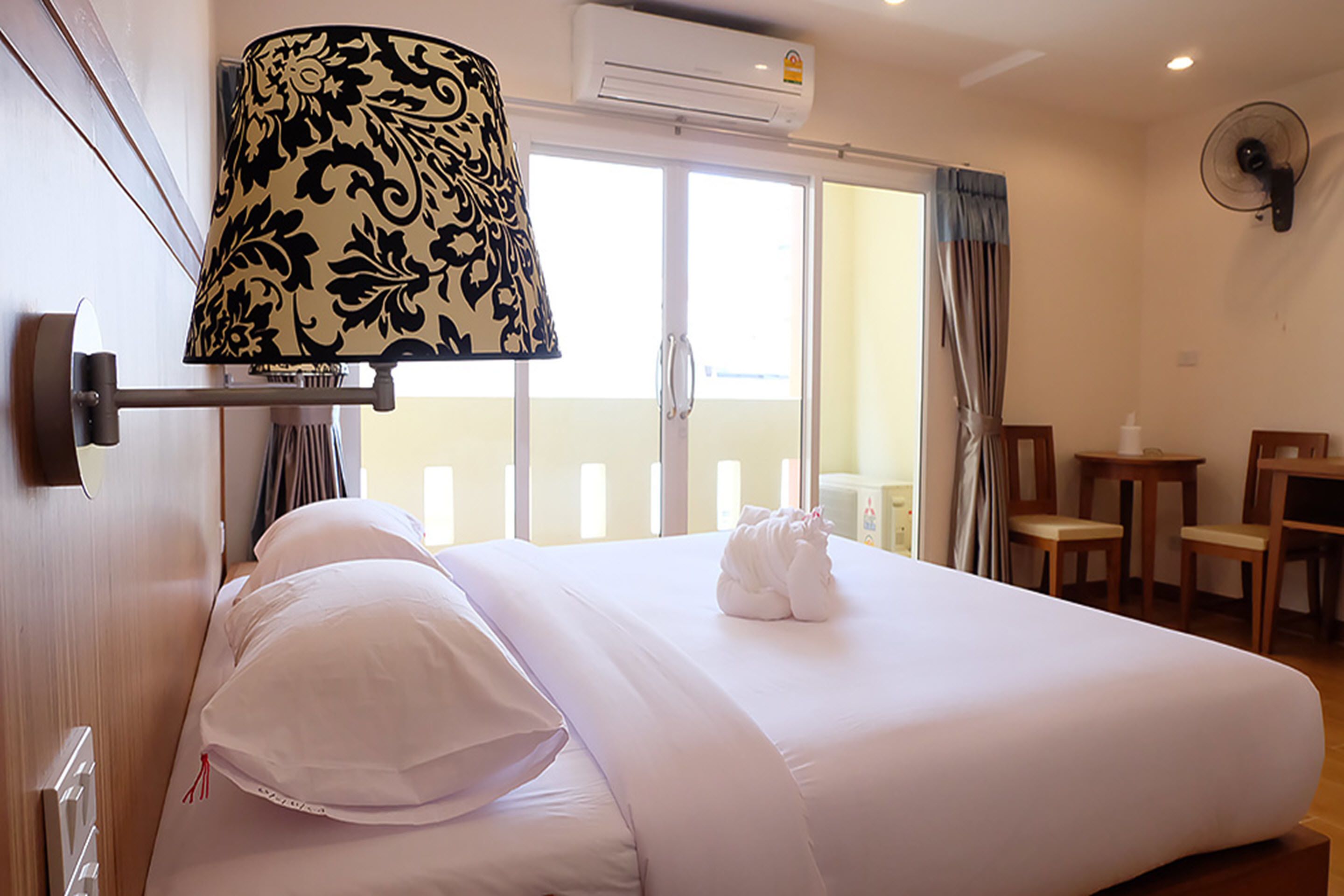 1 bedroom, in-room safe, rollaway beds, free wifi