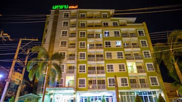 Front of property – evening/night