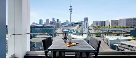 Executive One Bedroom Apartment | Terrace/patio