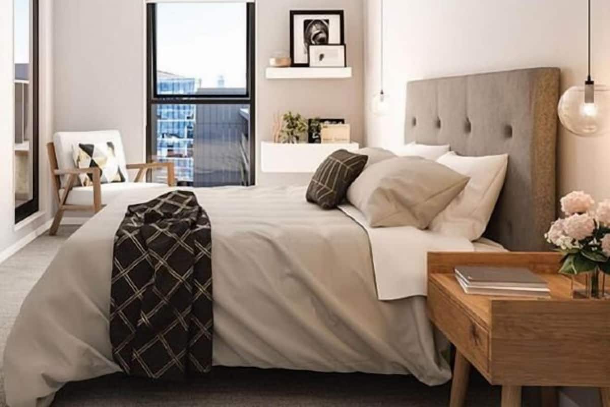 1 bedroom, premium bedding, in-room safe, desk