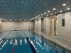 Una piscina techada