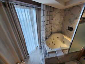 Junior Suite, 2 Double Beds, Sea View | In-room safe, bed sheets - Seogwipo JS Hotel (Seogwipo)