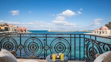 Superior Suite, Balcony, Sea View (with Heated Private Plunge Pool) | Egyptian cotton sheets, premium bedding, free minibar, in-room safe