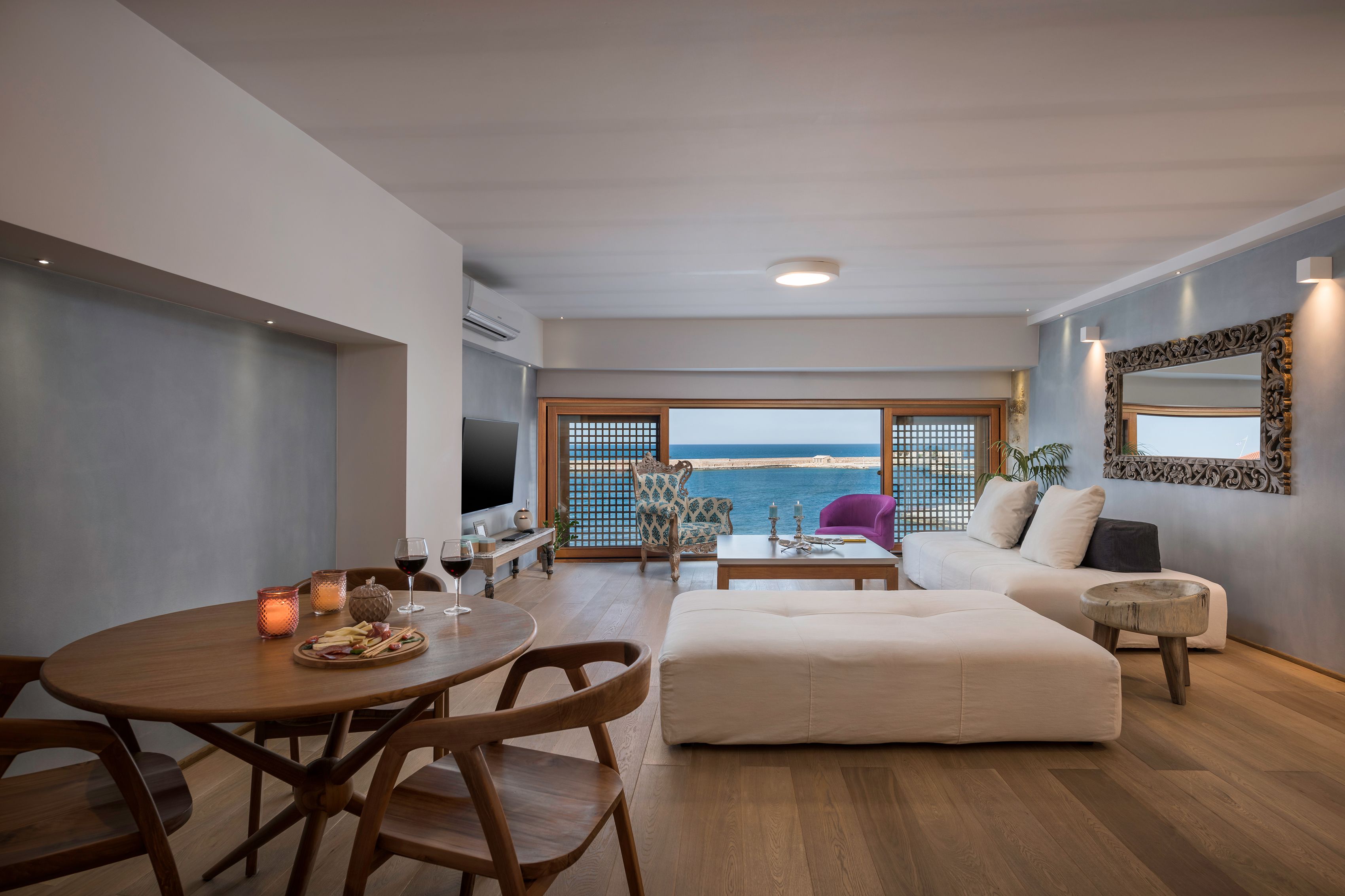 Familien-Suite, 2 Schlafzimmer, 2 Bäder, Meerseite | Bettwäsche aus ägyptischer Baumwolle, hochwertige Bettwaren