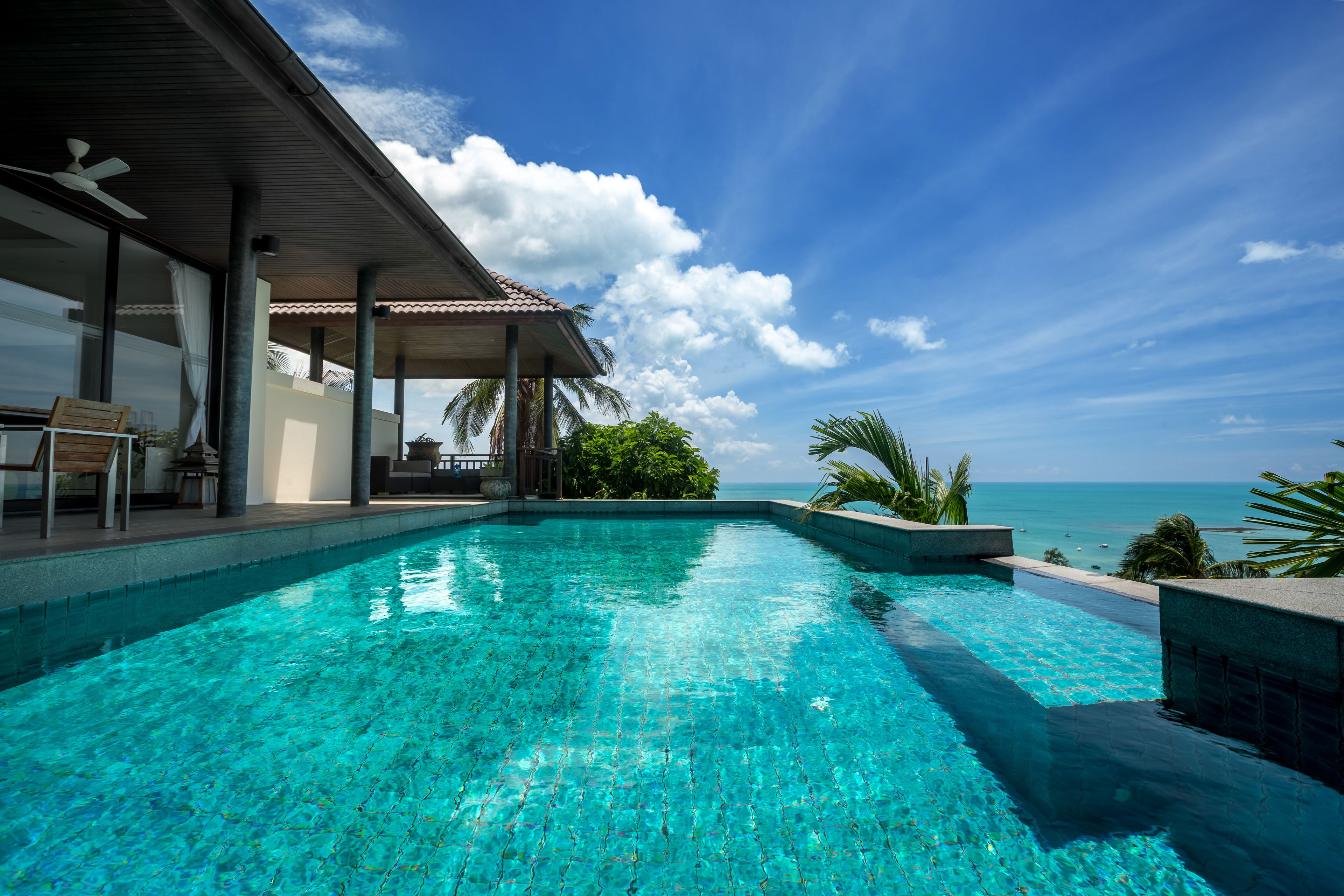 Three-Bedroom Villa with Private Pool and Thai-style Gazebo | Caja de seguridad en la habitación y escritorio 