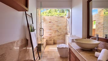Comfort Villa, 3 Bedrooms, Partial Sea View | Bathroom | Separate bathtub and shower, deep-soaking bathtub, rainfall showerhead