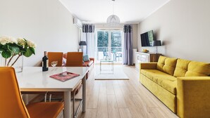 Superior Apartment, 1 Bedroom | 1 bedroom, desk, soundproofing, iron/ironing board - P&O Apartments Ursynów (Warsaw)