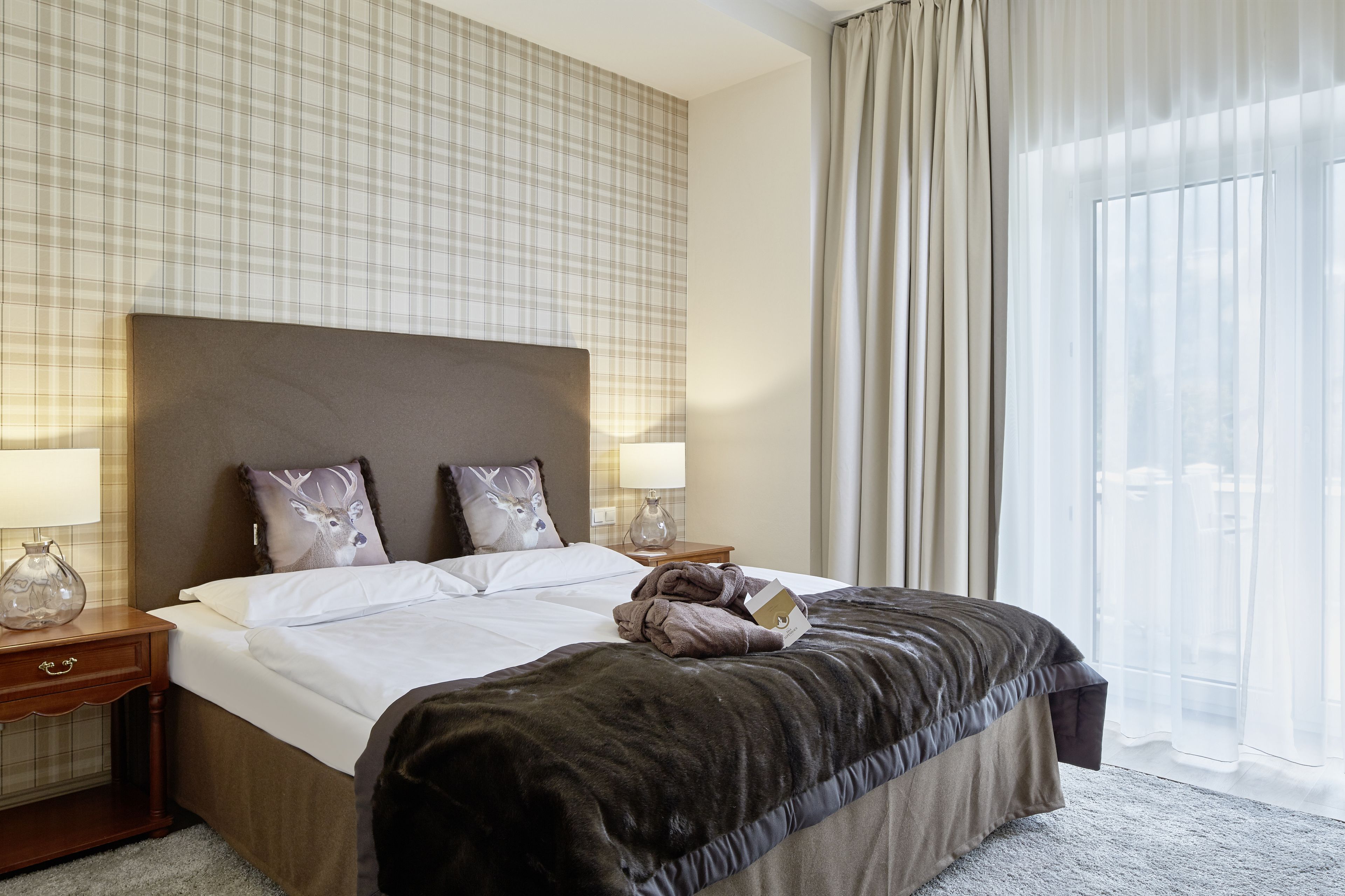Standard-Doppelzimmer (S) | Allergikerbettwaren, Minibar, Zimmersafe, kostenloses WLAN