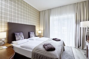 Kamar Double Klasik (XS) | Seprai antialergi, minibar, brankas, dan Wi-Fi gratis