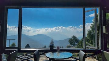 Breakfast and dinner served, Taiwanese cuisine