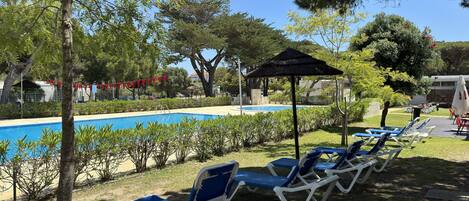 Seasonal outdoor pool