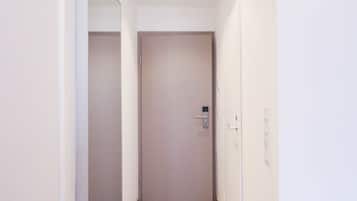 Double Room | In-room safe, desk, free WiFi