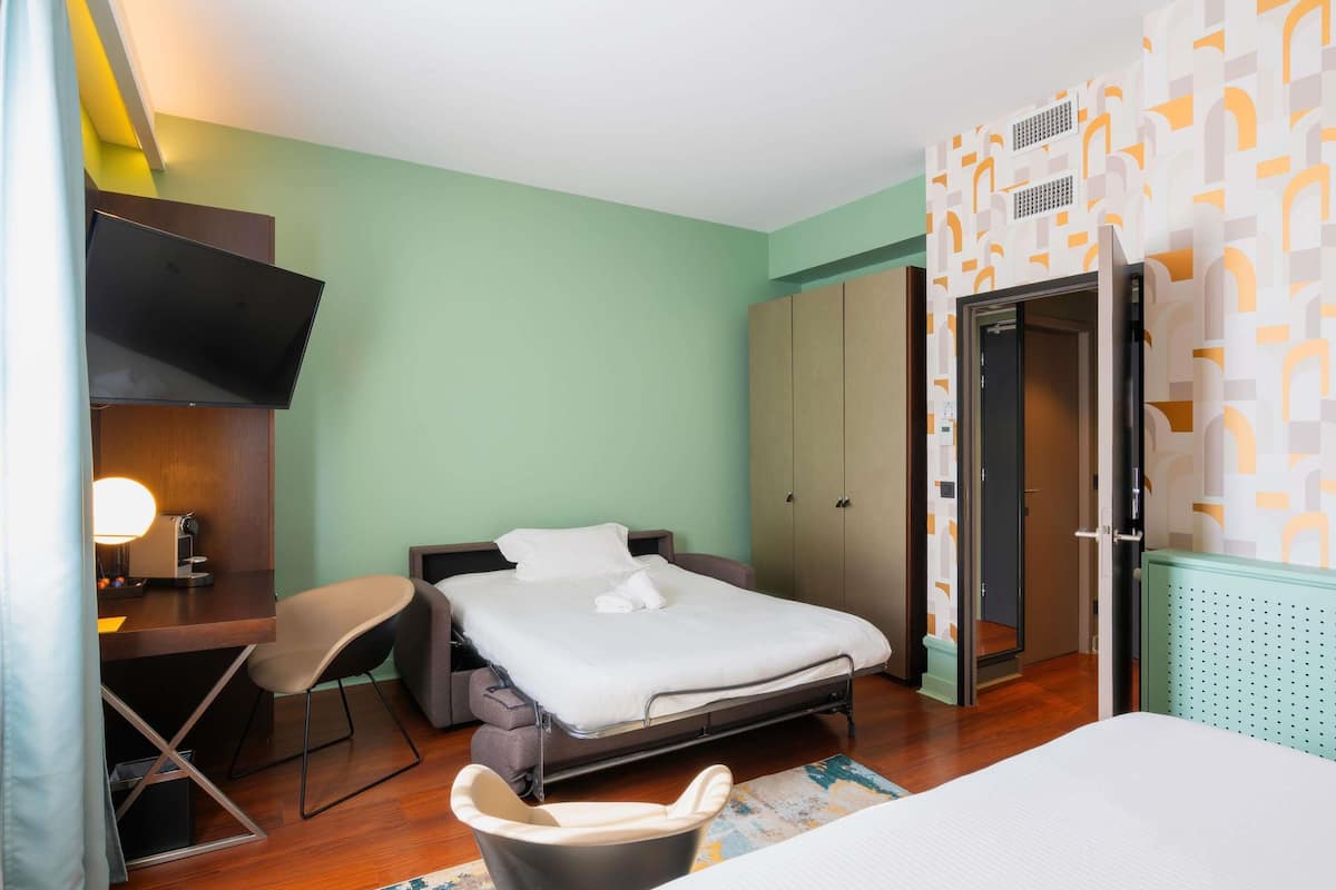 Family Room, 1 Double Bed with Sofa bed | Premium bedding, minibar, in-room safe, desk