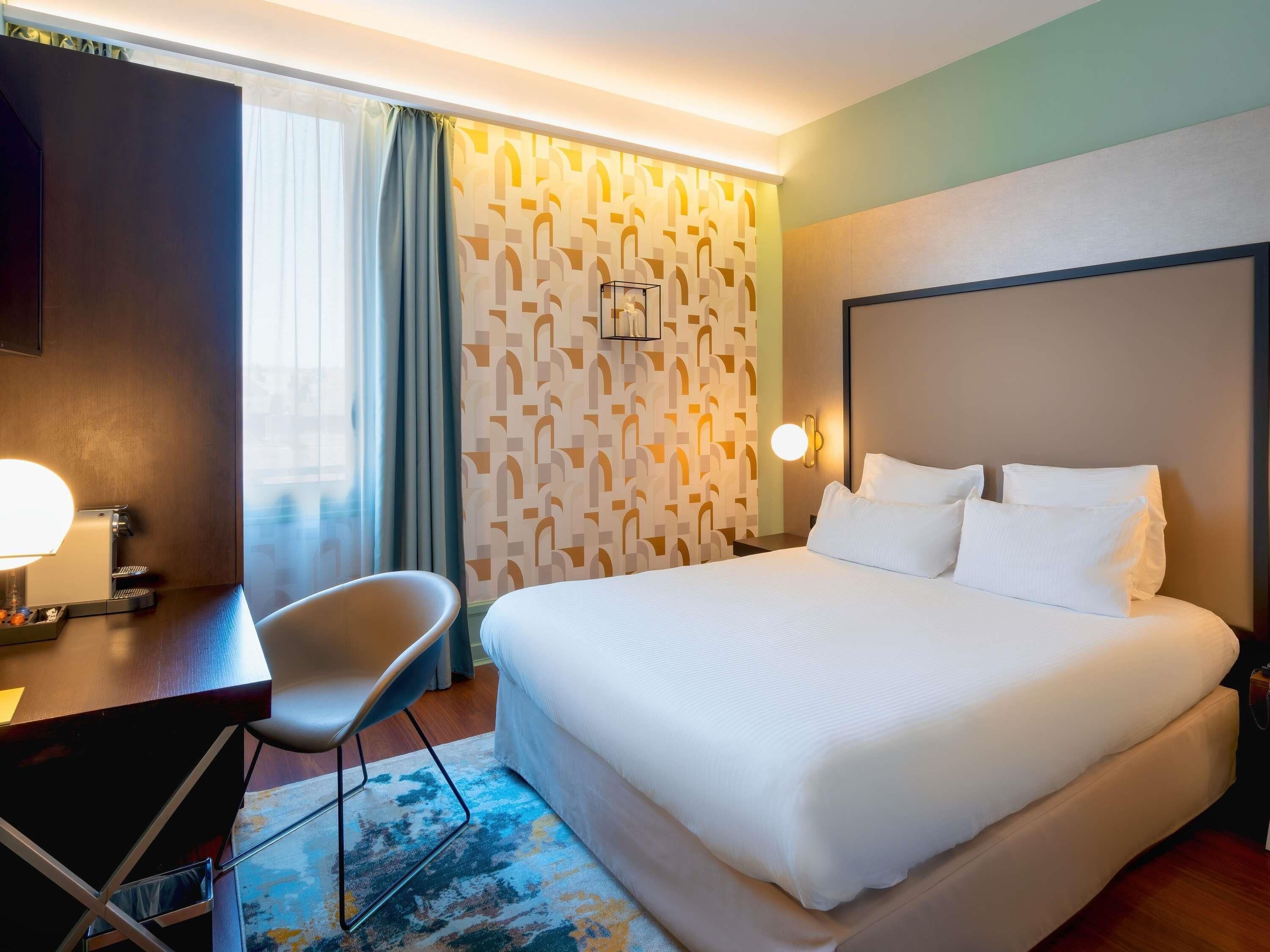 Superior Room, 1 Double Bed | Premium bedding, minibar, in-room safe, desk