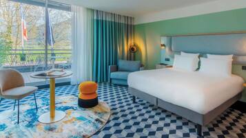 Quarto luxo, 1 cama de casal, terraço (Lake side) | Roupas de cama premium, frigobar, cofres nos quartos, escrivaninha