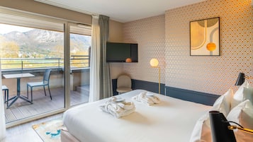 Deluxe Room, 1 Double Bed, Terrace (Lake side) | Premium bedding, minibar, in-room safe, desk