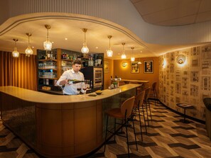 Bar (on property) - Splendid Hotel Lac d'Annecy - Handwritten Collection (Annecy)