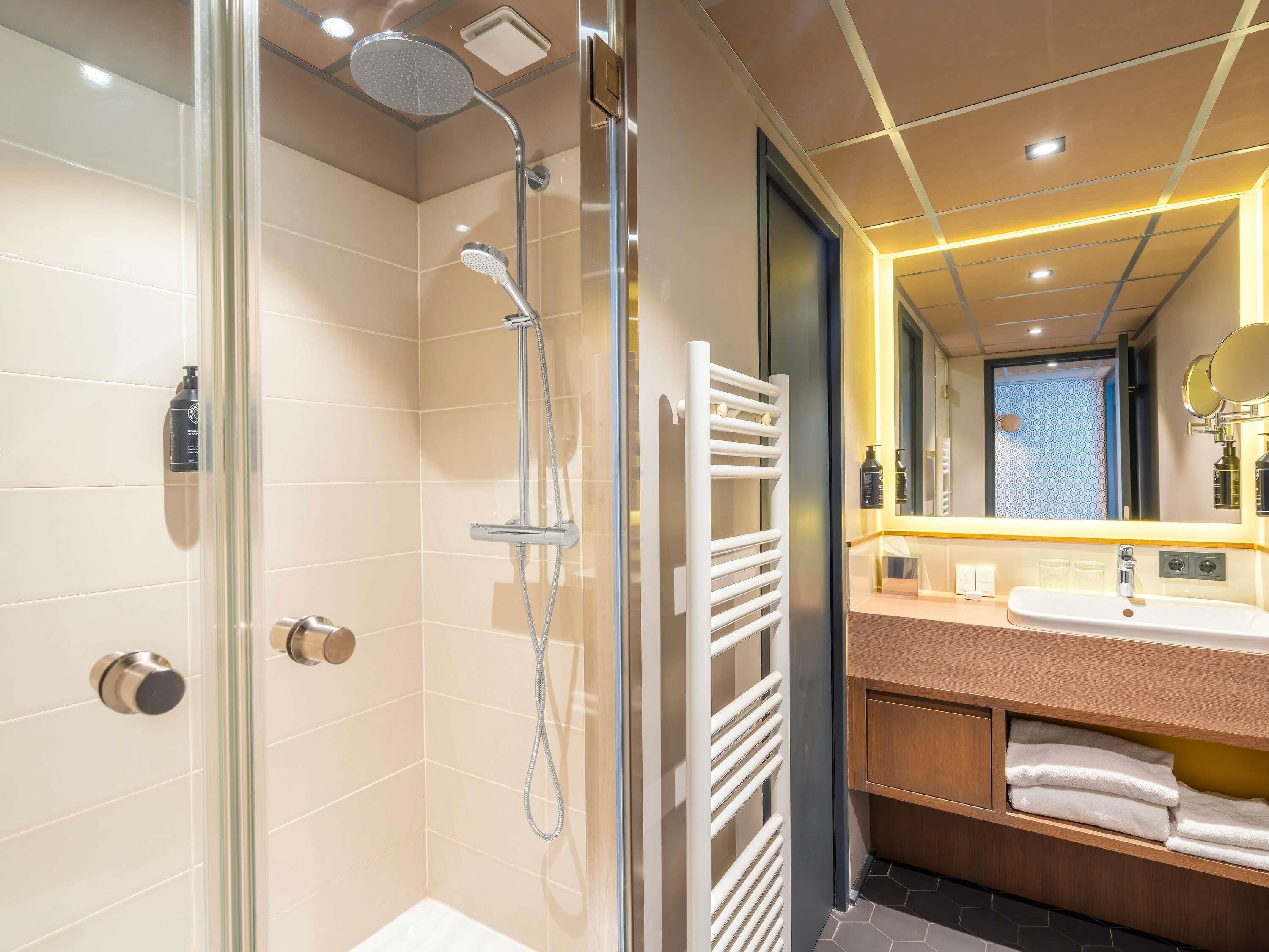 Chambre Supérieure, 2 lits une place | Literie de qualité supérieure, minibar, coffres-forts dans les chambres