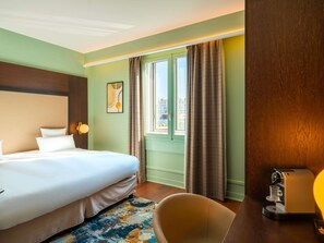 Superior Room, 1 Double Bed | Premium bedding, minibar, in-room safe, desk