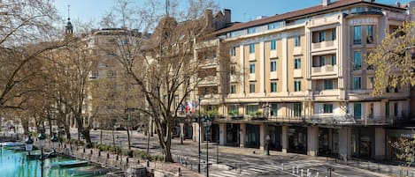 Extérieur