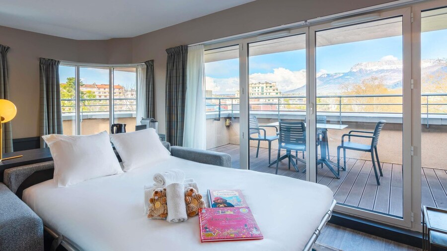 Splendid Hotel Lac d'Annecy - Handwritten Collection