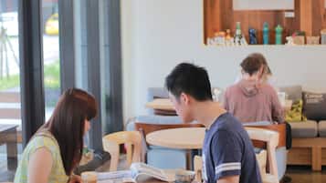 カフェ