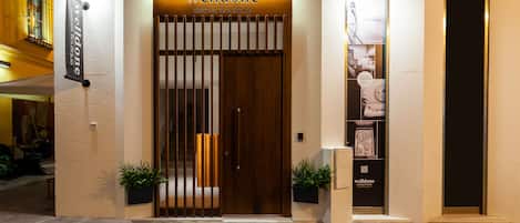 Fachada de la propiedad