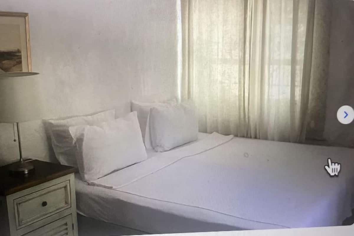Standaard tweepersoonskamer | 1 slaapkamer, een kluis op de kamer, gratis wifi, beddengoed