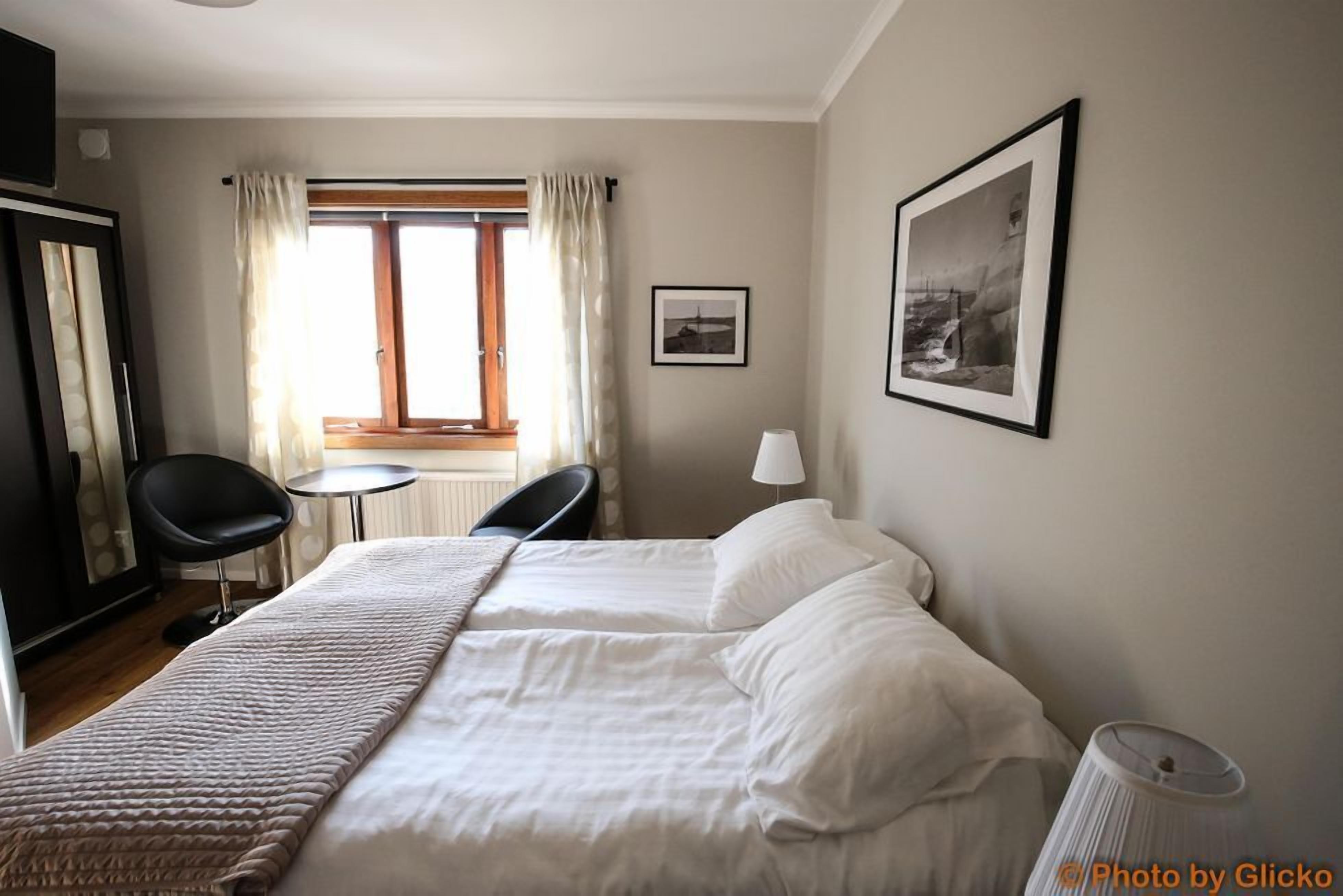 small double room | soundproofing, free wifi, bed sheets