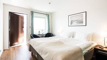 1 habitaciĂłn, sistema de insonorizaciĂłn, wifi gratis y ropa de cama