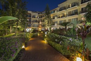 Property grounds - The Hotel Flamingo Vallarta (PUERTO VALLARTA)