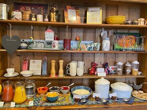 Free daily English breakfast - The Archway Guesthouse (Windermere)