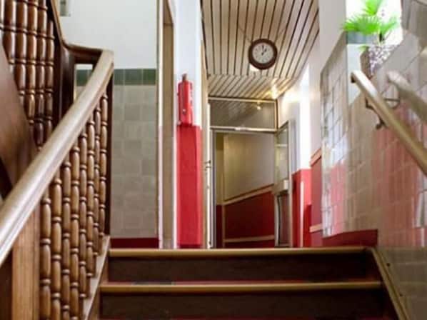 الإطلالة من المنشأة