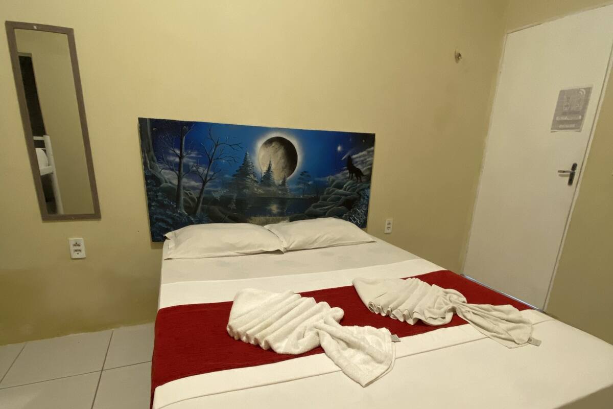 Standard Double Room, Private Bathroom | Minibar, iron/ironing board (on request), WiFi (free), bed sheets