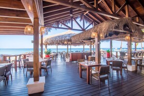 5 Restaurants; Frühstück, Mittagessen und Abendessen werden serviert