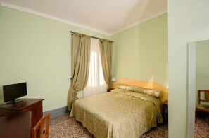 Classic Double Room, 1 Bedroom | Premium bedding, in-room safe, desk, rollaway beds - Villa Miralunga B&B (Fiesole)