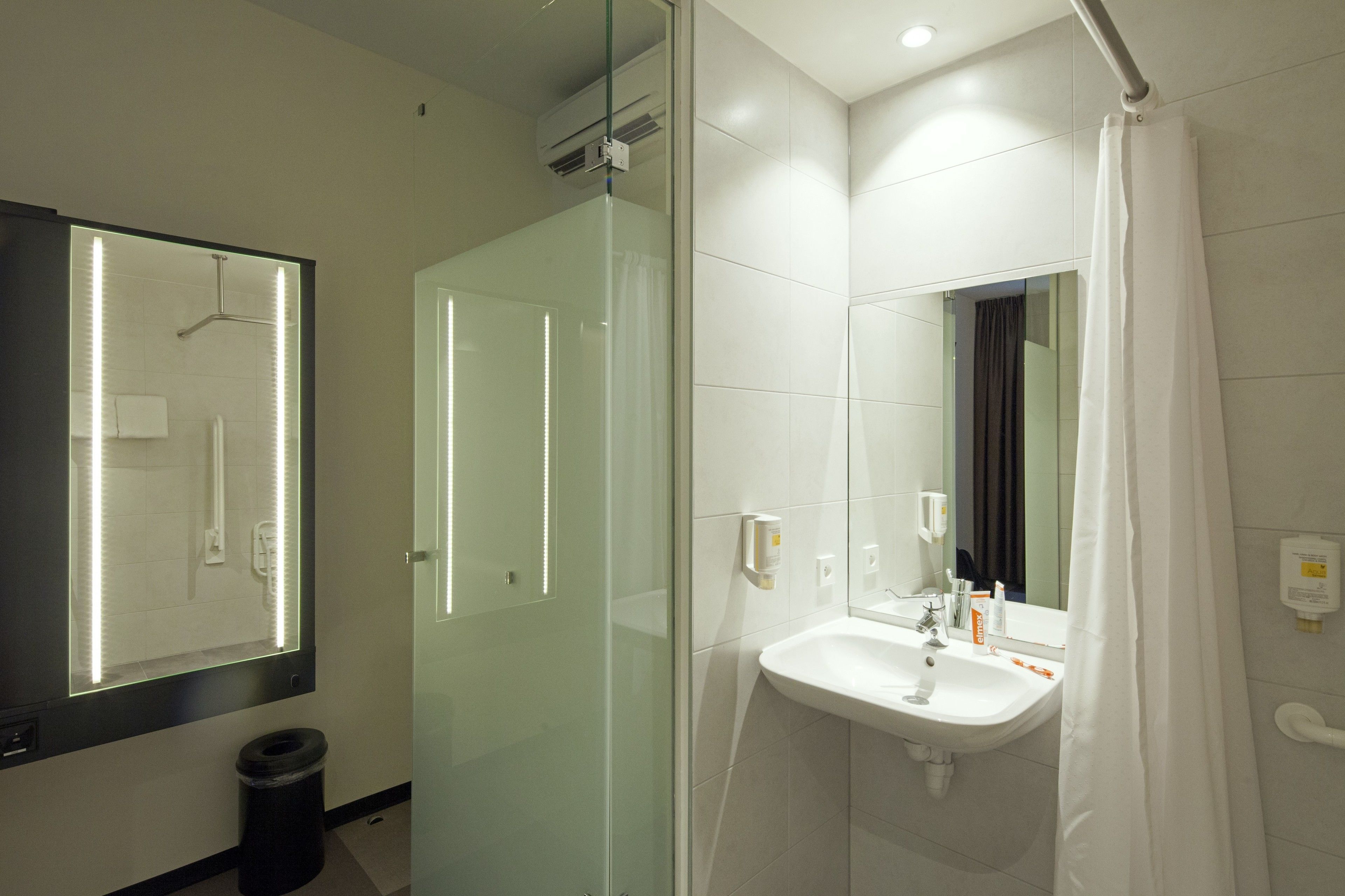 Foto - easyHotel Brussels City Centre