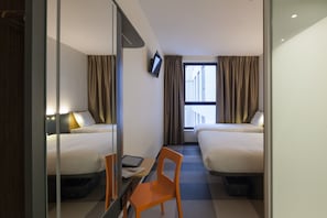 Family Room - easyHotel Brussels City Centre (Brussels)