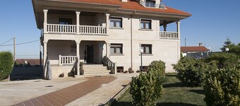 Pensión Residencia A Cruzán - Adults Only