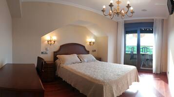 Quarto casal | Roupas de cama premium, Wi-Fi de cortesia, roupa de cama