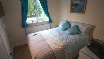 Chambre Double Standard | Literie de qualité supérieure, décoration personnalisée