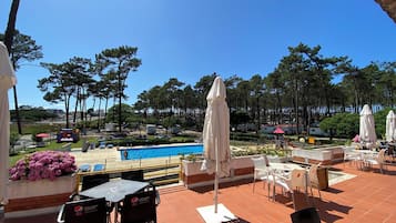 Seasonal outdoor pool