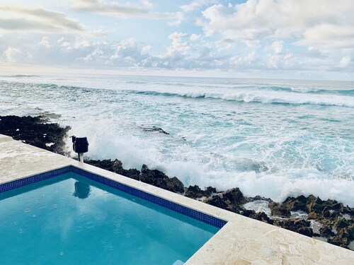 Discovery Inn Suites at 681 Ocean Drive