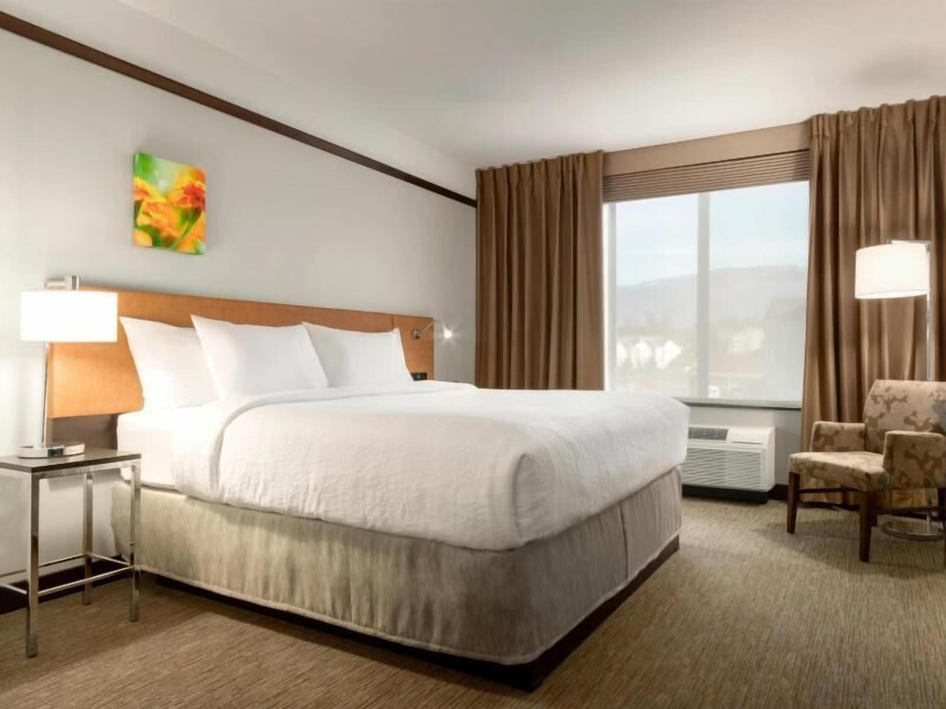 In-room safe, free cots/infant beds, free WiFi, bed sheets