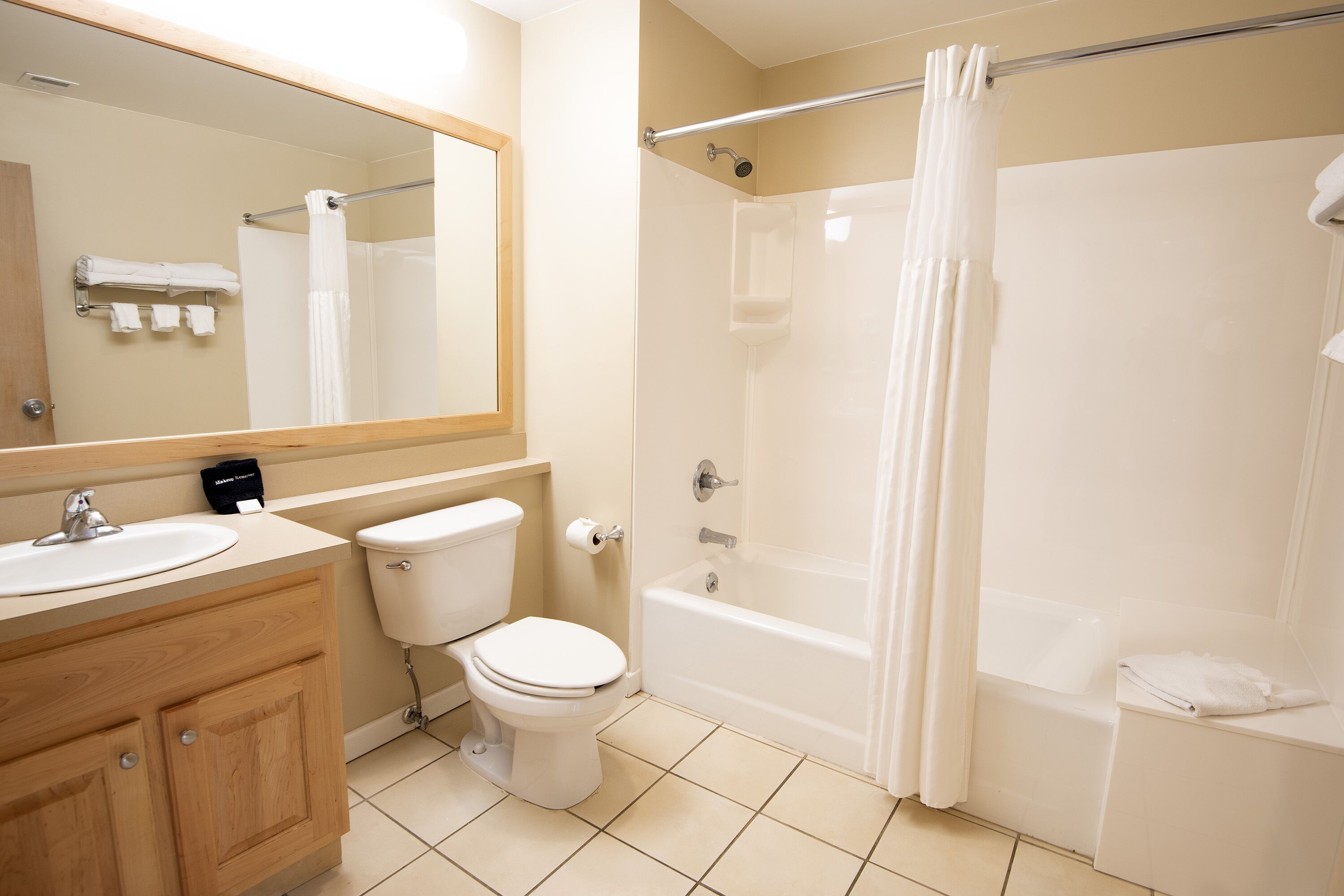 deluxe villa, 2 bedrooms, 2 bathrooms, lakeside | bathroom | hair dryer, towels, soap, shampoo