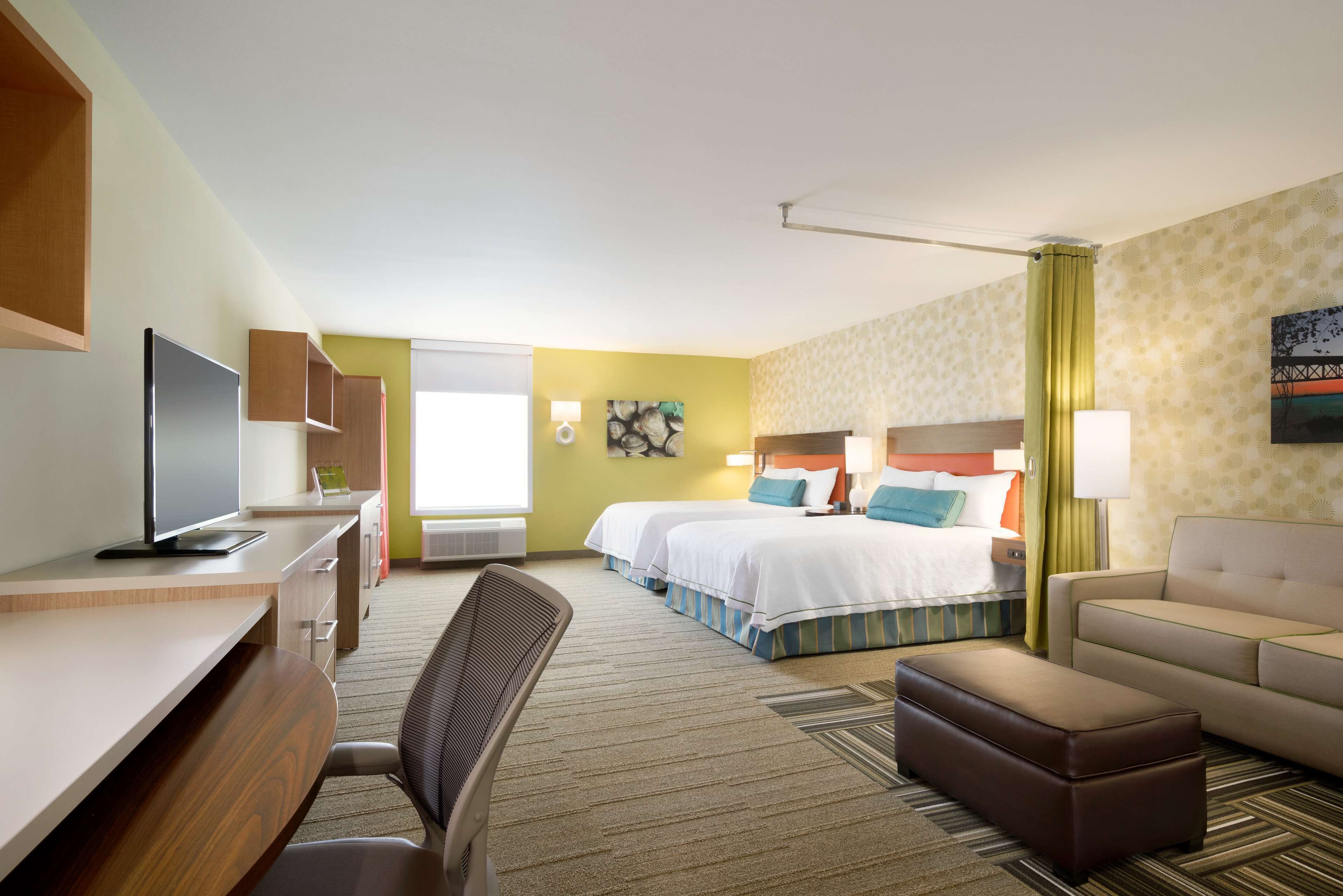 hypo-allergenic bedding, in-room safe, desk, blackout curtains