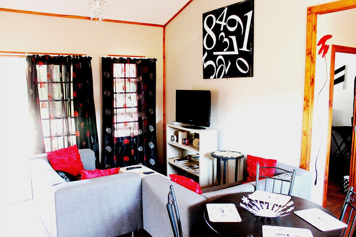 Family Chalet, 3 Bedrooms | Living room | Flat-screen TV